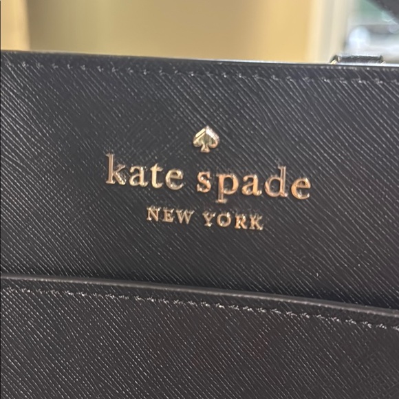 Large kate spade purse - Picture 3 of 5